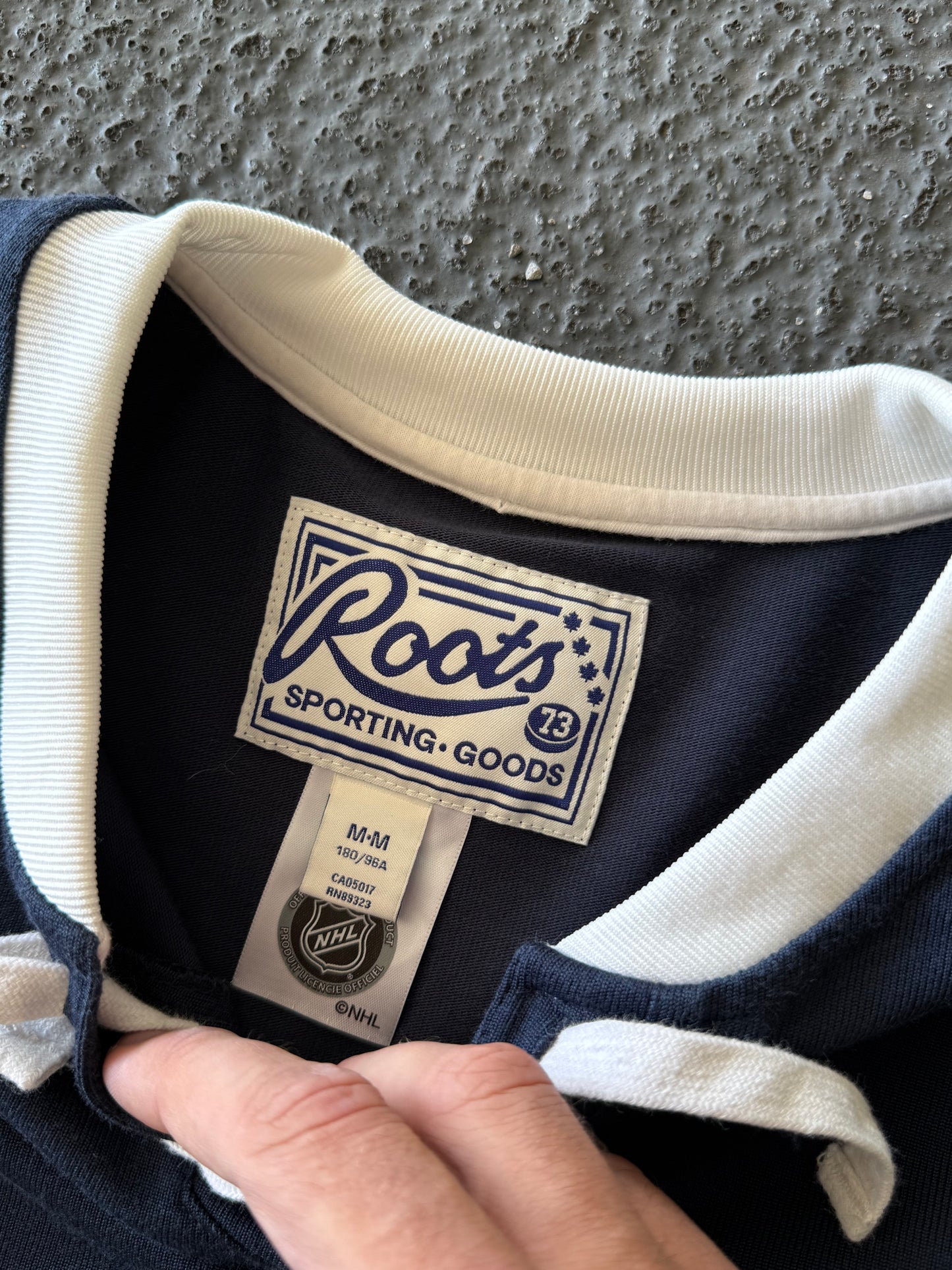 TORONTO MAPLE LEAFS SWEATER - M