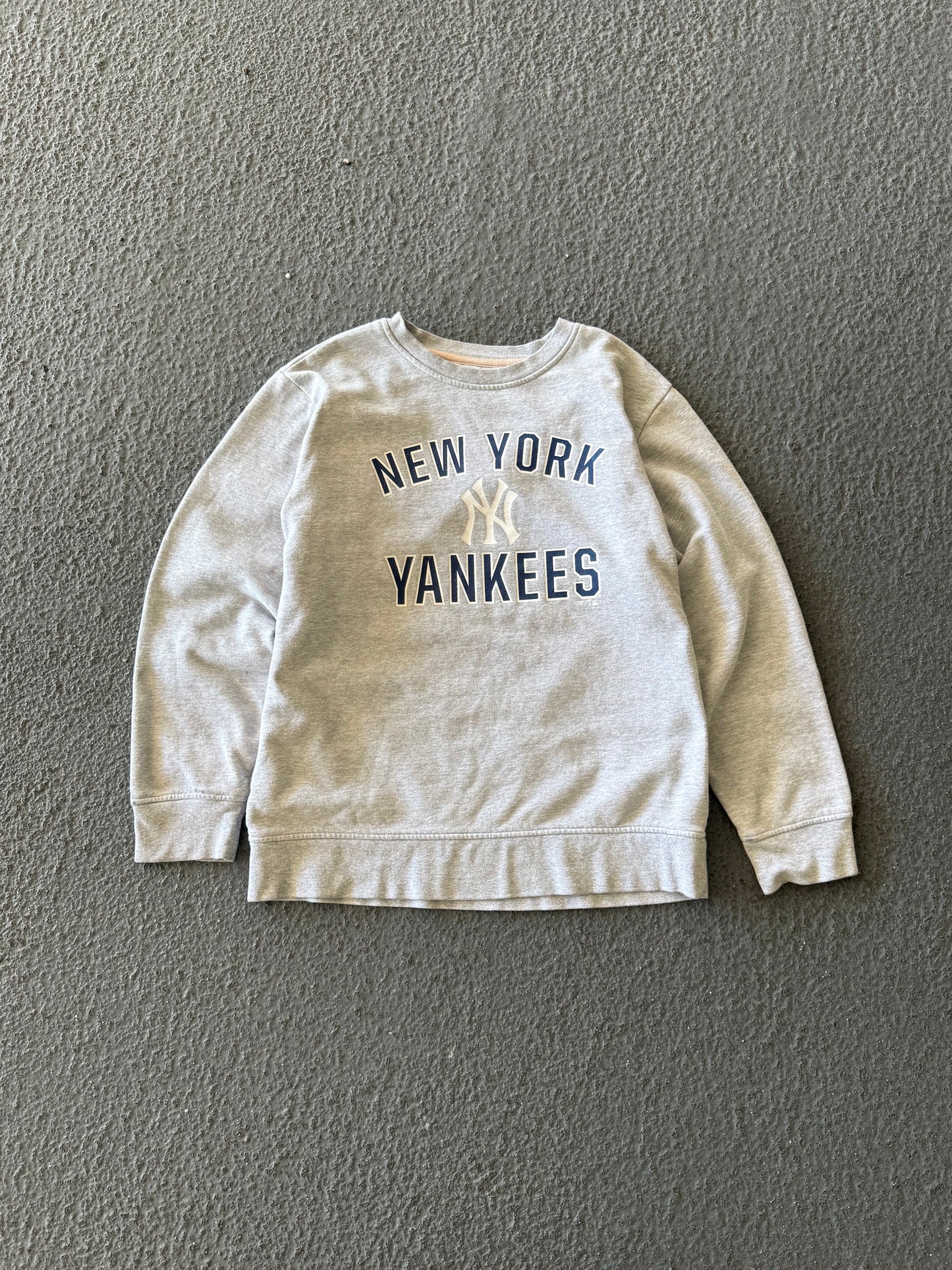 NY YANKEES CREWNECK - XL